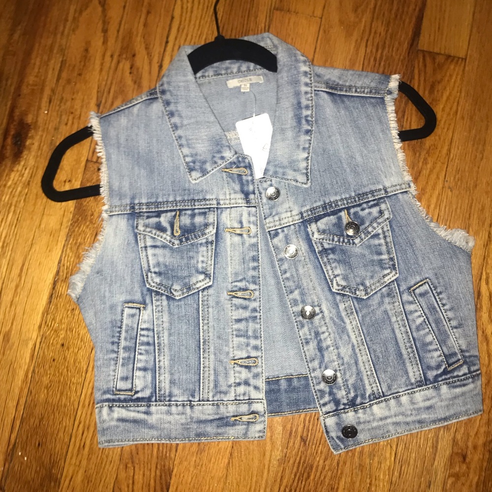 Chiole Light Wash Jean Vest